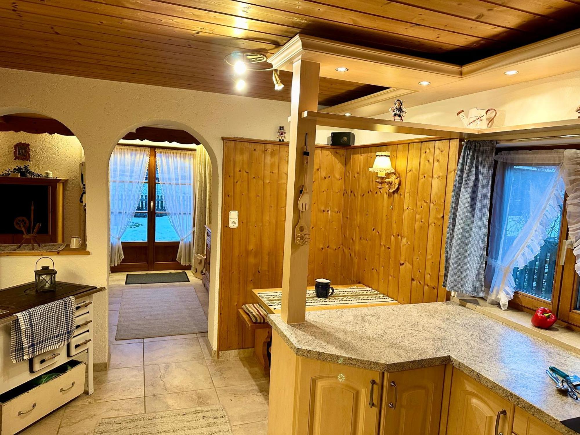 Suite Sinja Erlebnisferienwohnung Hausham Ngoại thất bức ảnh